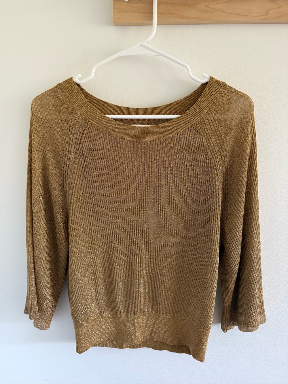 Alice + Olivia Gold Metallic Ribbed Knit Sweater